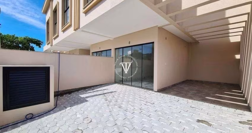 Sobrado com 02 Suites em Bombas