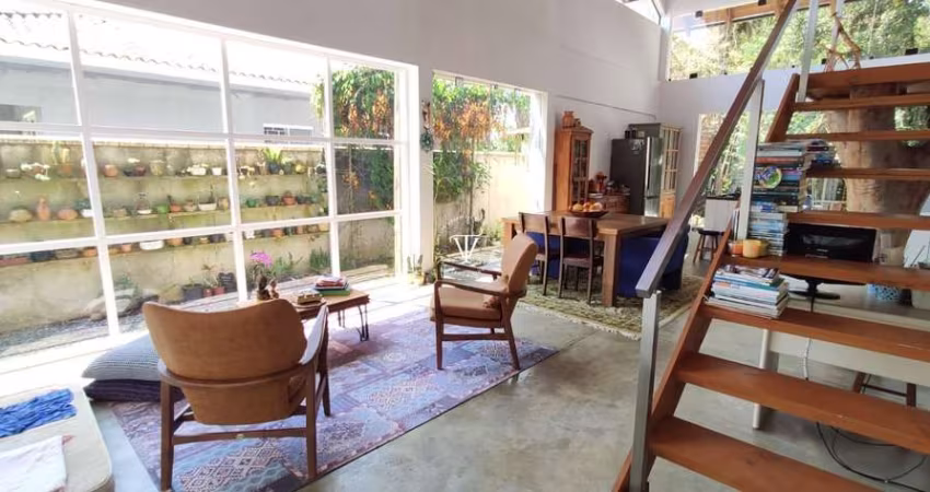 CASA EM BOMBAS