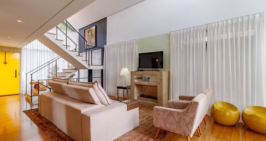 Casa em condomínio para venda com 3 quartos, sendo 3 suítes, 268m²