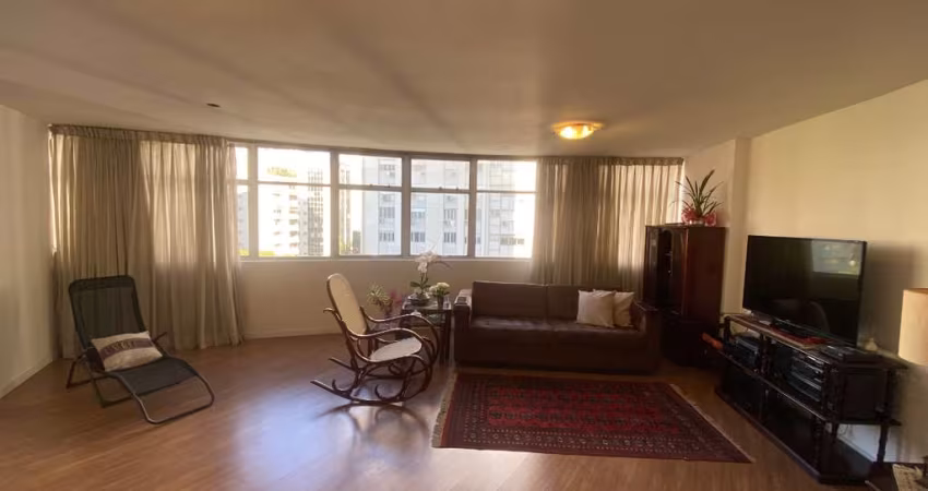 Apartamento tipo para venda com 3 quartos, sendo 1 suíte, 178m²