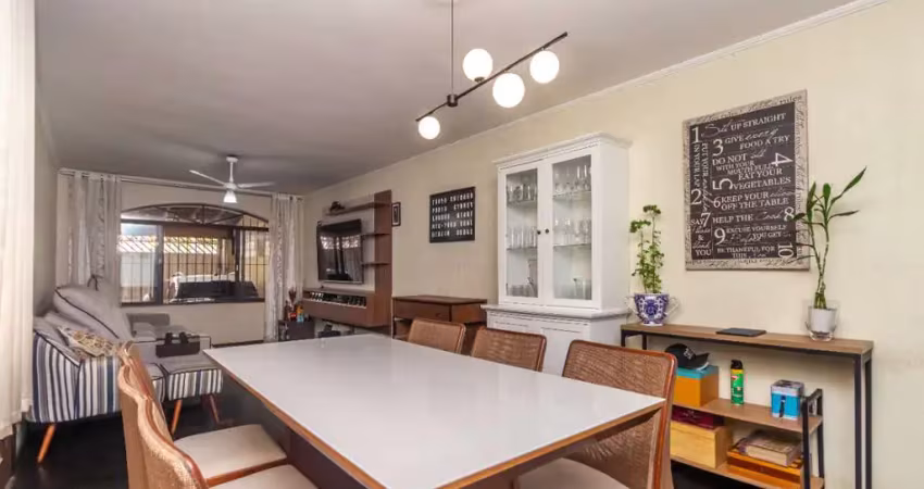 Sobrado para venda com 3 quartos, sendo 1 suíte, 125m²