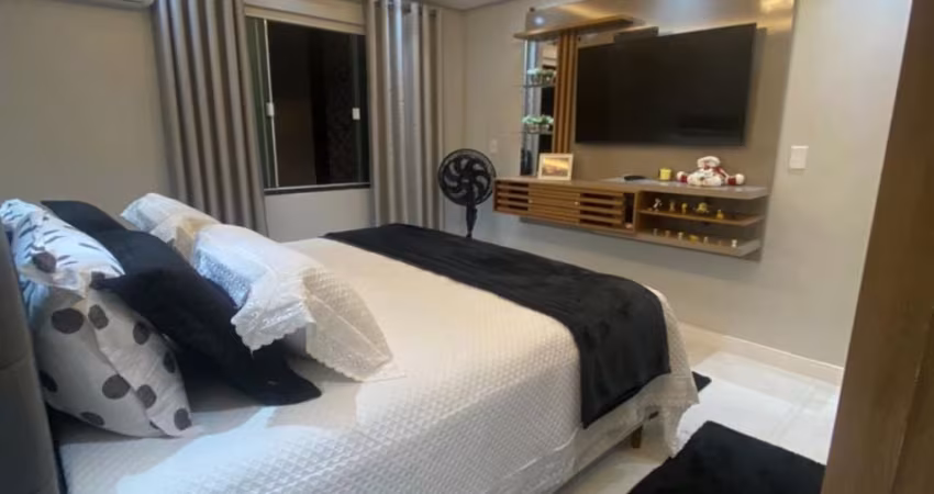 Linda casa de 3 dormitórios com piscina no São Vicente Itajaí