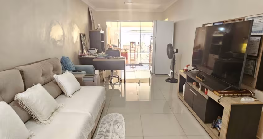 Casa térrea Condomínio Reserva Rio Cuiabá Jardim Imperial