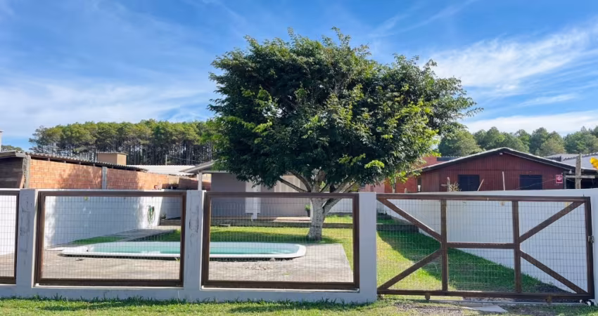 Casa com piscina ACEITA PARCELAMENTO DIRETO