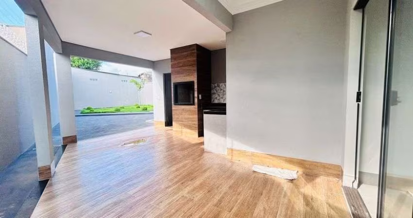 Casa à venda no Jardim América em Rio Verde - GO com churrasqueira, acabamento moderno e armários.