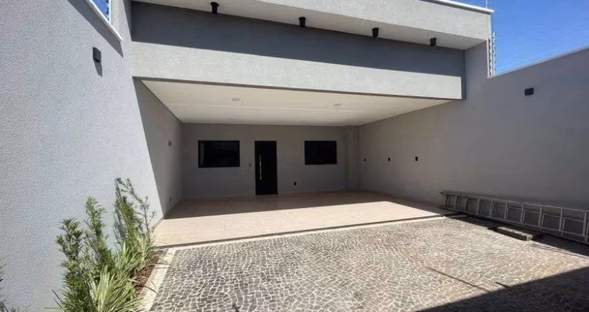 Casa à venda com armários embutidos, espaço amplo e 3 quartos em Rio Verde - GO
