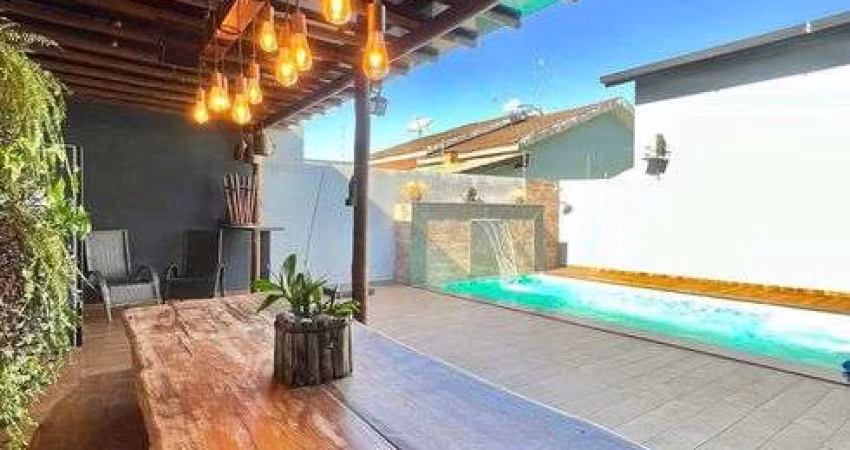 Casa à venda com piscina e armários em toda a residência em Rio Verde - GO