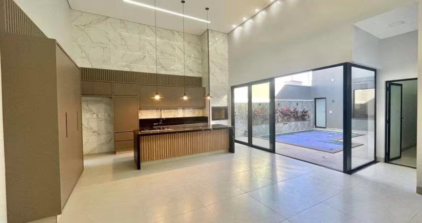 Casa à venda com piscina, churrasqueira e estética luxuosa no Interlagos em Rio Verde - GO