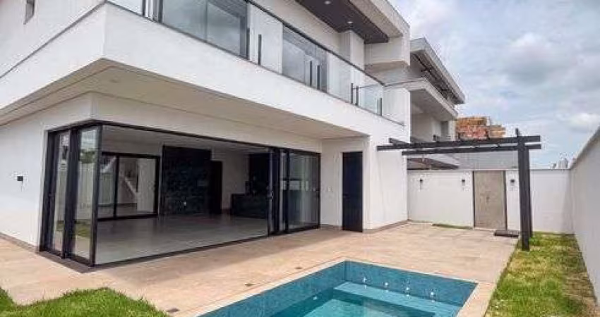 Casa à venda com piscina com hidro, espaço amplo e churrasqueira em Rio Verde - GO