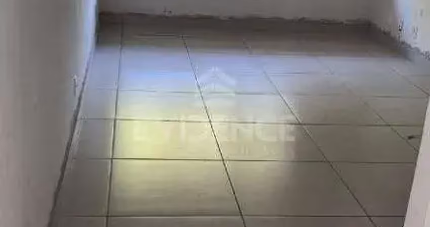 Sala com 35 m², sol da manhã, 01 vaga de garagem. dois ambientes de sala, com 02 banheiros e 01 copa.