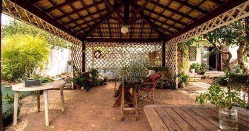 Casa à venda no Condomínio Recanto dos Paturis - Vinhedo/SP