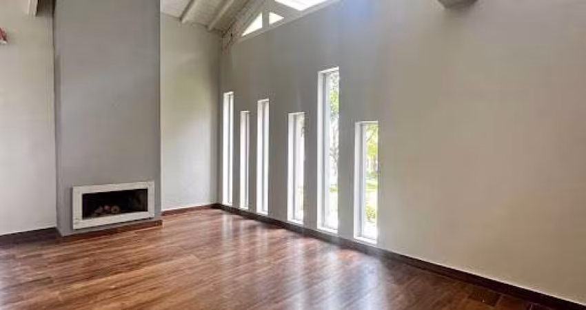 Casa com 5 Suítes á  Venda ou aluguel  - Condomínio Estância Marambaia - Vinhedo/SP