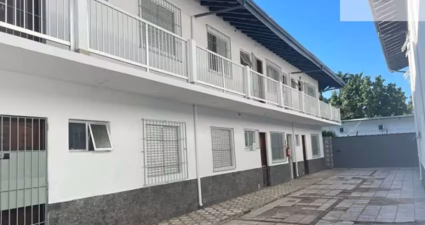 Apartamento 02 quartos na região central de ubatuba