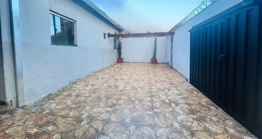 Casa com 154m² de Construção à Venda no Santa Mônica, Ótima Localização