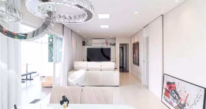 Apartamento com 3 quartos à venda em Jardim Avelino - SP