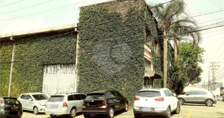 Prédio inteiro à venda em Vila Moraes - SP