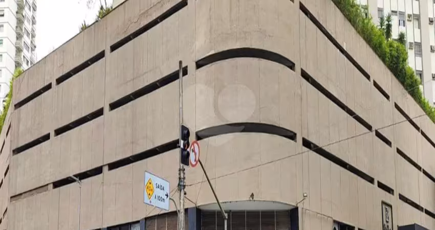 Barracão / Galpão / Depósito à venda na Rua Santo Antônio, Bela Vista, São Paulo