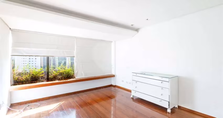 Apartamento com 2 quartos à venda em Itaim Bibi - SP