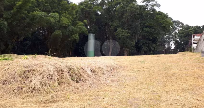 Terreno à venda na Rua Frederico Rene de Jaegher, Jardim das Imbuias, São Paulo
