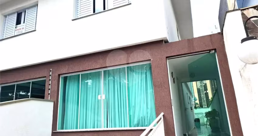Sobrado com 3 quartos à venda em Jardim Avelino - SP