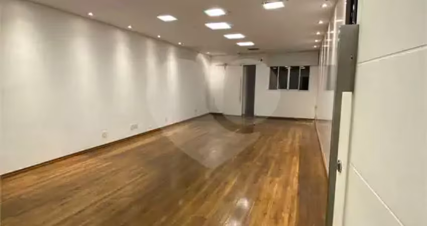 Prédio para alugar na Rua Fernão de Magalhães, Brás, São Paulo