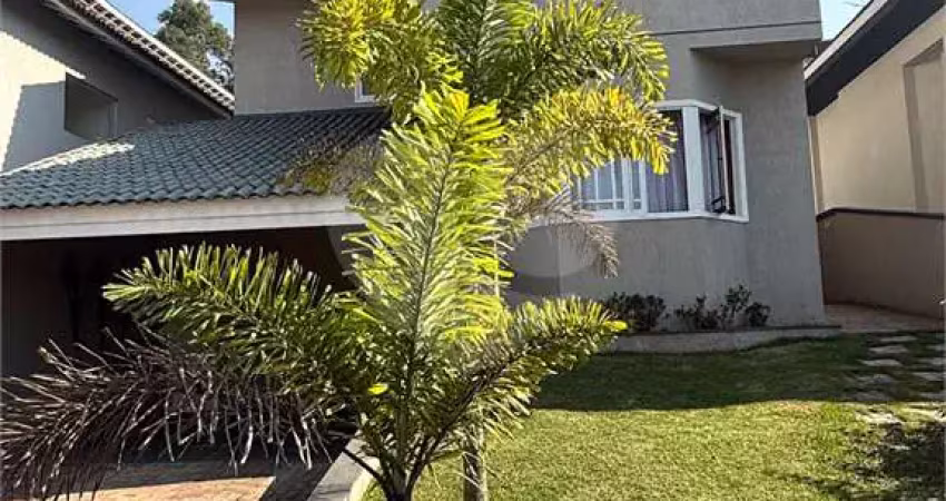 Casa  à venda com 4 quartos, sendo 2 suítes,  no condomínio arujá 5, arujá - sp