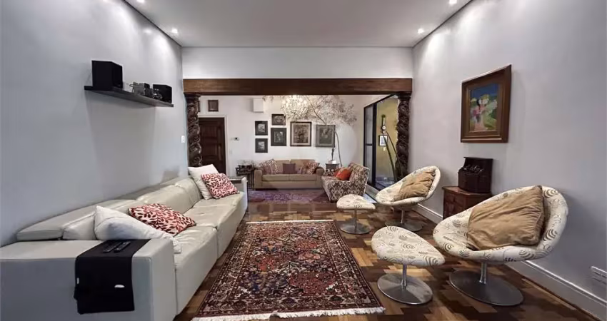 Casa com 5 quartos à venda na Rua Itabaquara, Pacaembu, São Paulo