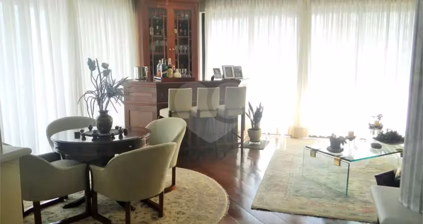 Apartamento à venda com 4 quartos, sendo 3 suítes,  no condomínio loefgreen, são paulo - sp