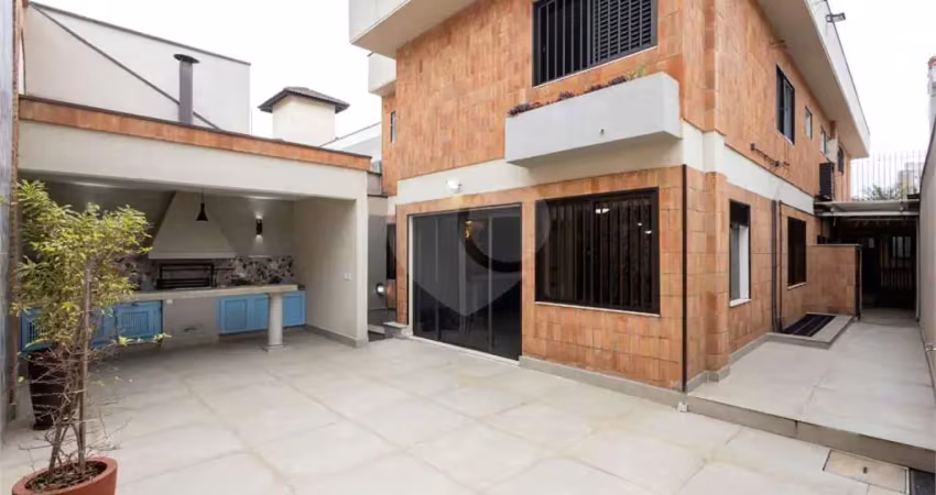 Sobrado à venda com 4 quartos, sendo 4 suítes,  em saúde, são paulo - sp