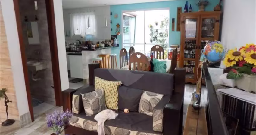 Casa  à venda com 3 quartos, sendo 1 suíte,  no condomínio morada dos pinheiros, são paulo - sp