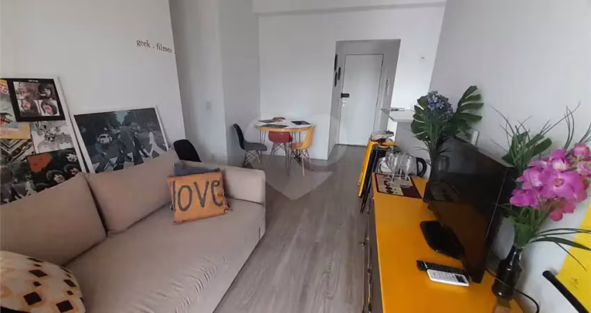 Apartamento à venda com 2 quartos, sendo 1 suíte,  no condomínio thera faria lima, são paulo - sp