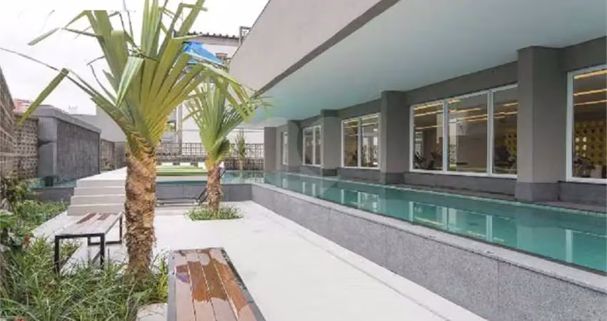 Apartamento à venda com 2 quartos, sendo 1 suíte,  no condomínio vn turiassú, são paulo - sp