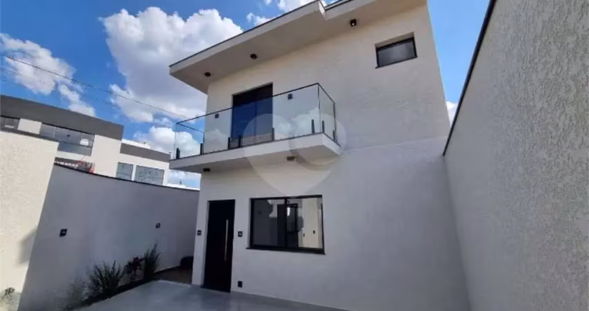 Sobrado à venda com 3 quartos, sendo 1 suíte,  em condomínio residencial campos do conde, bragança paulista - sp