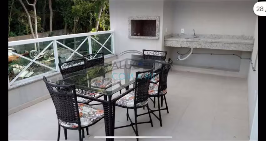Apartamento duplex com hidromassagem no centro de bombinhas - aluguel de temporada