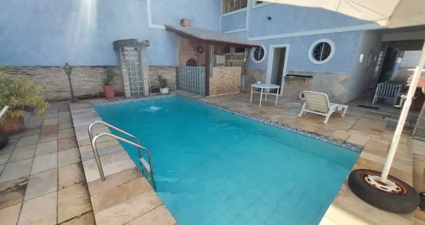 Casa em condomínio fechado com 3 quartos à venda na Rua Pedra do Conde, 32, Taquara, Rio de Janeiro