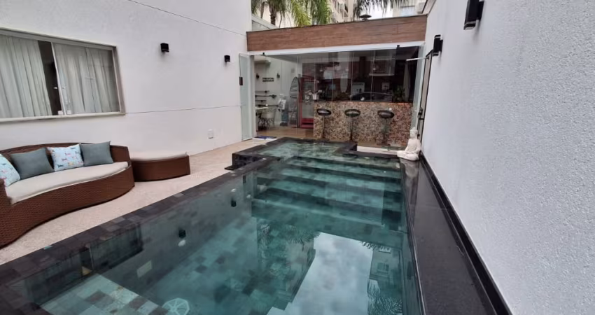 Casa em condomínio na Freguesia