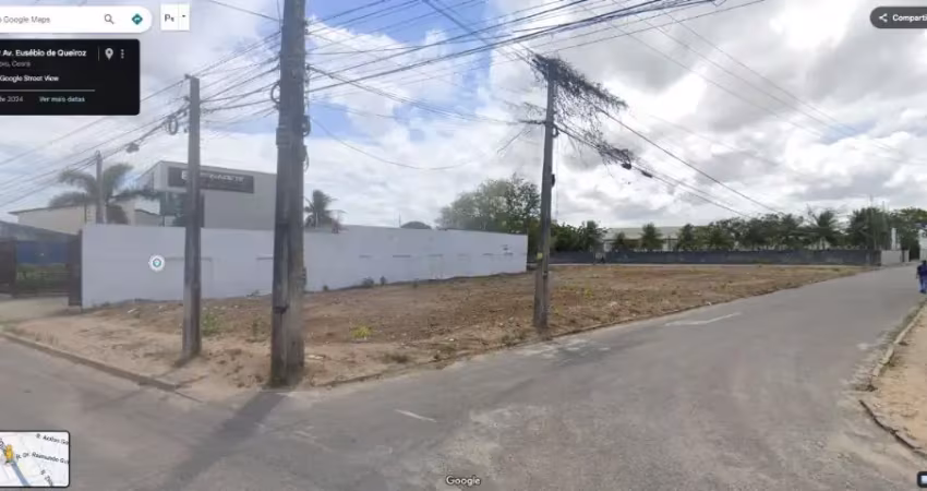 Terreno na ce 040 , area 2527m² perto do shopping do euzébio , e perto do centro.