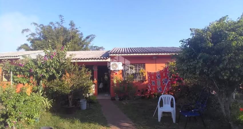 Casa em condomínio fechado com 2 quartos à venda na Rua Itália, 412, Niterói, Canoas