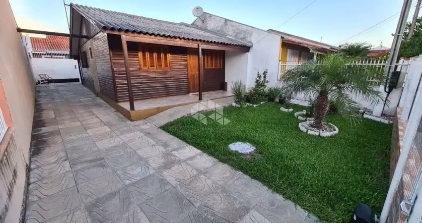 Casa com 2 quartos à venda na Rua Viana Moog, 253, São José, Canoas