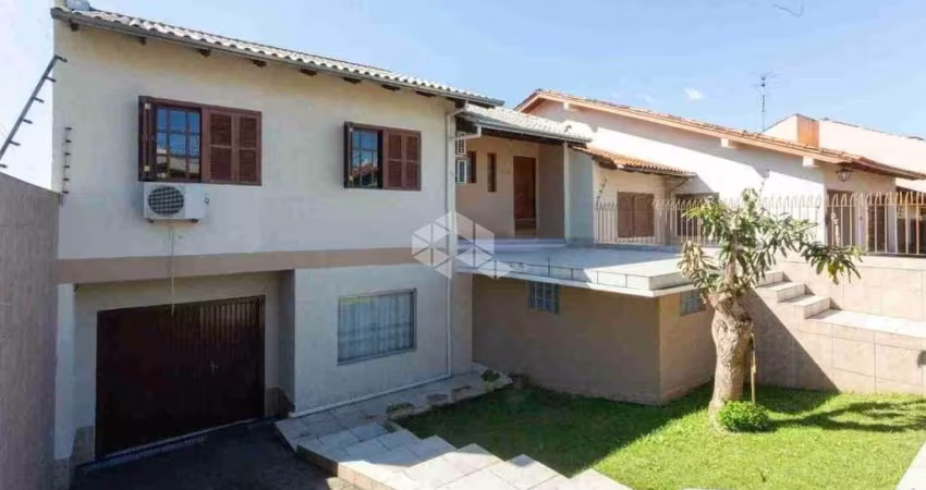 Casa com 3 quartos à venda na Rua Doutor Osvaldo Degrazia, 320, Costa e Silva, Porto Alegre