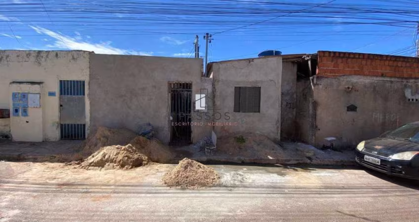 Casa 2 Quartos em Meio Lote na Quadra 36 do Del Lago