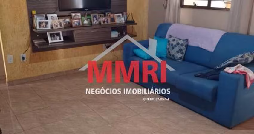 Chácara de 1.600m² à venda em Araçoiaba da Serra-SP, bairro Colonial I: 4 quartos, 1 sala, 200m² de área!