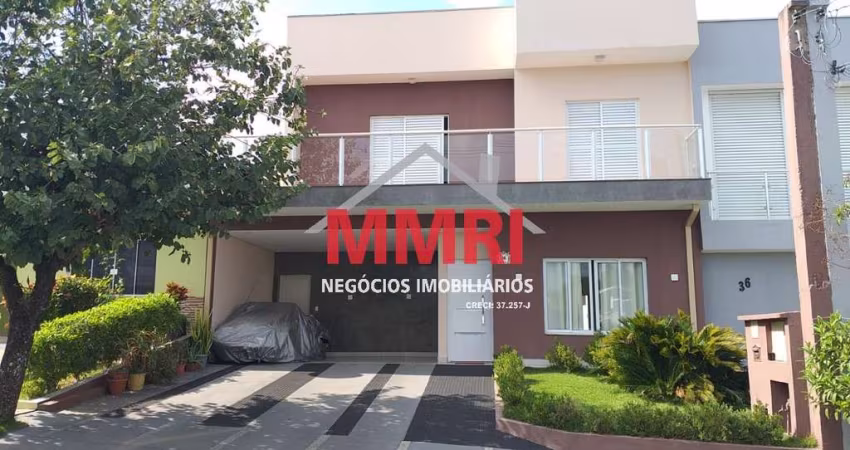 Casa de Condomínio à Venda em Araçoiaba da Serra-SP no Bairro Lago da Serra com 2 Salas, 4 Vagas e 220m²!