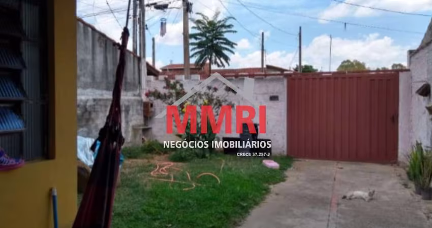 Imperdível oportunidade: Casa à venda em Araçoiaba da Serra-SP por R$195.000! no bairro Alcides Vieira, com 250,00 m² de área.