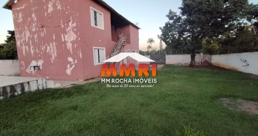Vende-se Chácara com Sobrado e Piscina no Colonial I em Araçoiaba da Serra