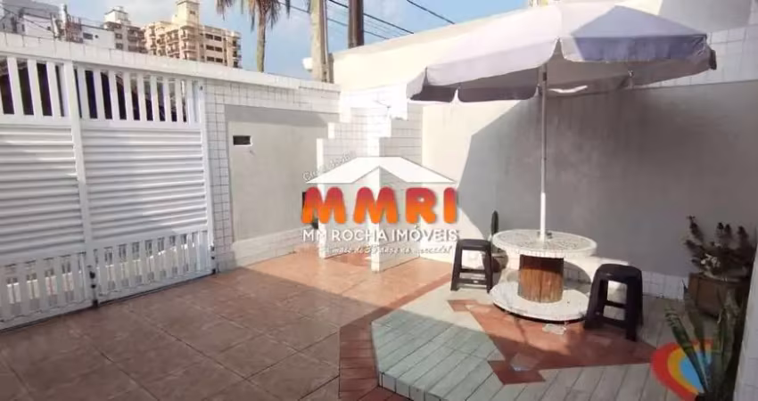 Casa de 2 dormitórios a 250m da praia - praia grande/sp