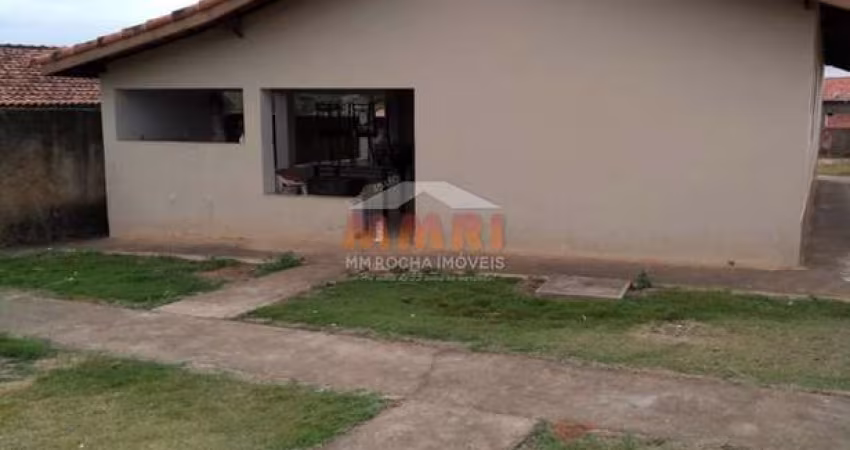 Casa com 2 dorms, Loteamento Gramado I, Itapetininga - R$ 300 mil, Cod: 4012