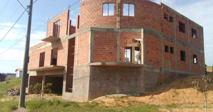 Casa de Condomínio com 4 dorms, Village da Serra, Araçoiaba da Serra - R$ 800 mil, Cod: 3853
