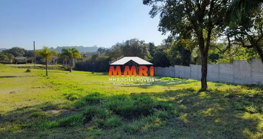 Terreno de Condomínio à Venda em Araçoiaba da Serra-SP, Bairro Village da Serra, 1.150m² de Área