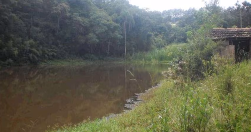 Sítio á venda na região rural de Pilar do Sul/SP